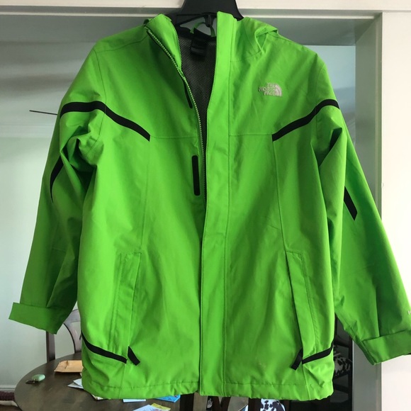 The North Face green hooded, dry vent rain jacket/parka. - Picture 1 of 5
